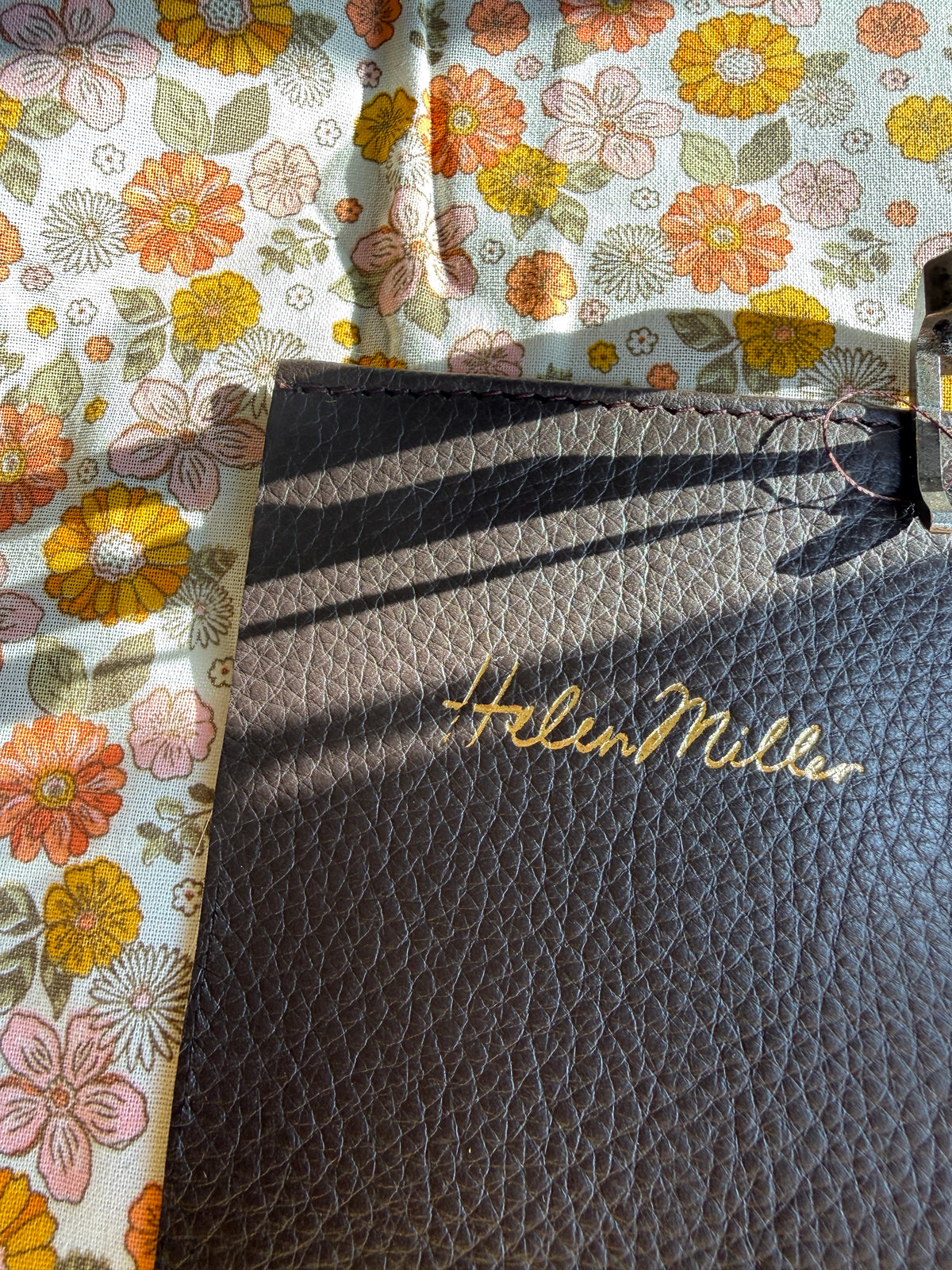 Ready to ship - Mini Slouch - Cocoa