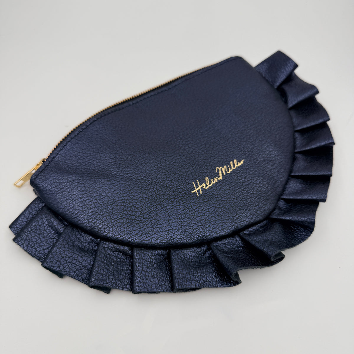 COLLECTIVE - Ruffle Clutch Midnight