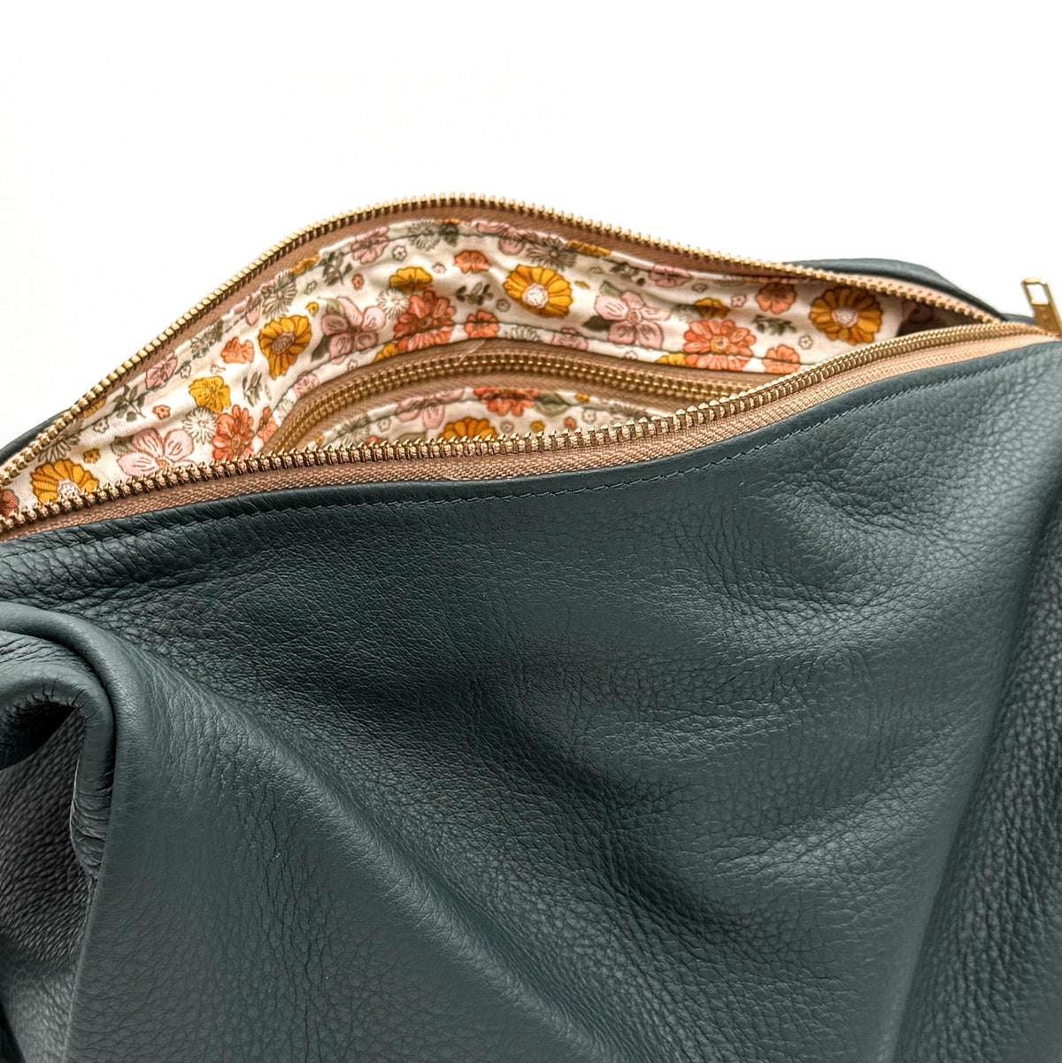 COLLECTIVE - Compass Shoulder bag - Sample - Helen Miller