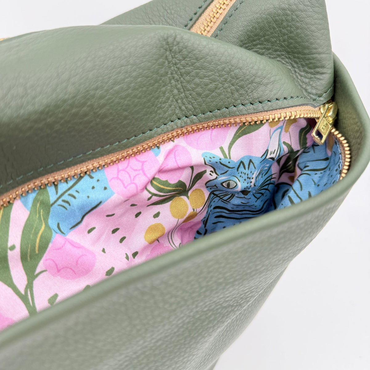COLLECTIVE - Puddle bag - Sample - Helen Miller