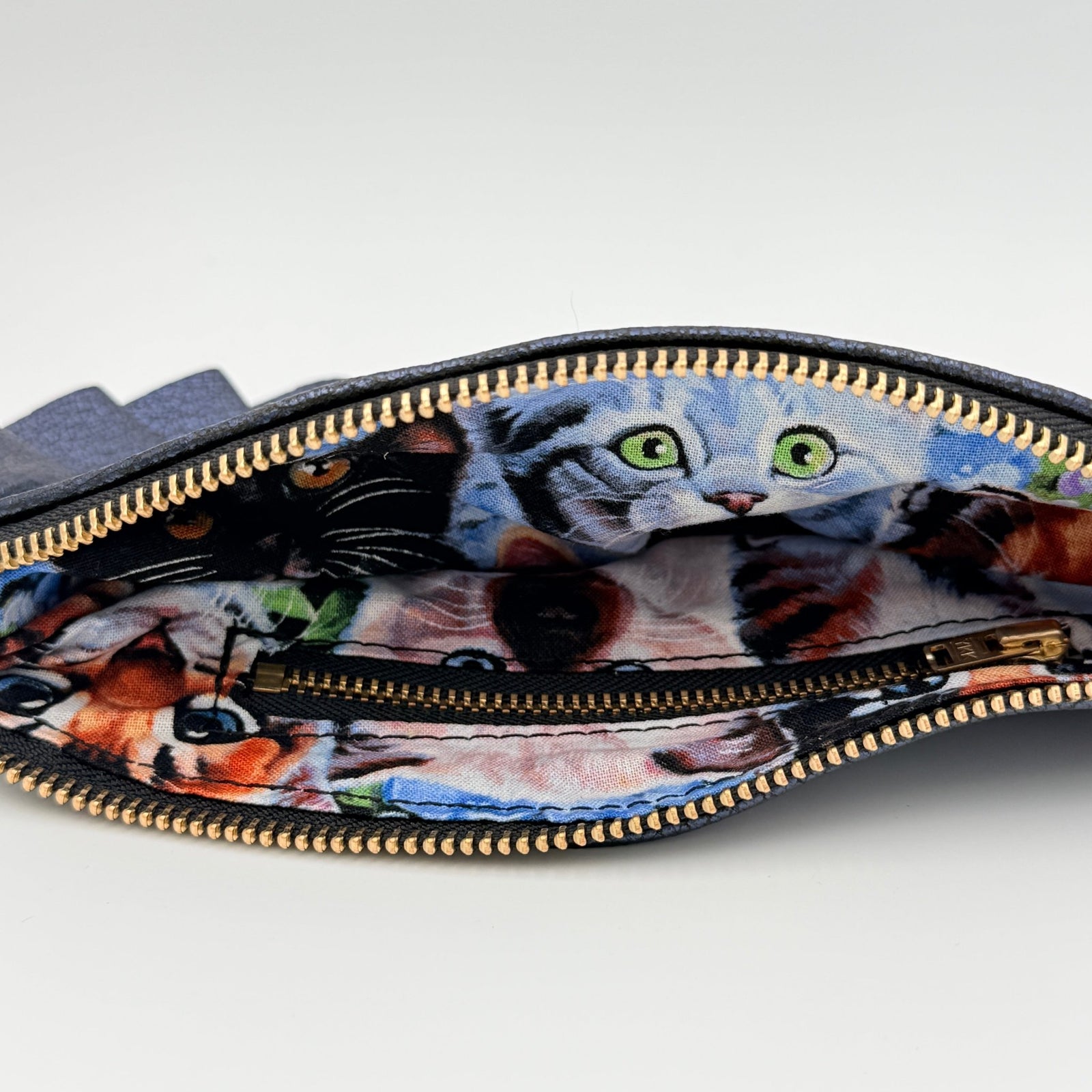 COLLECTIVE - Ruffle Clutch Midnight - Helen Miller