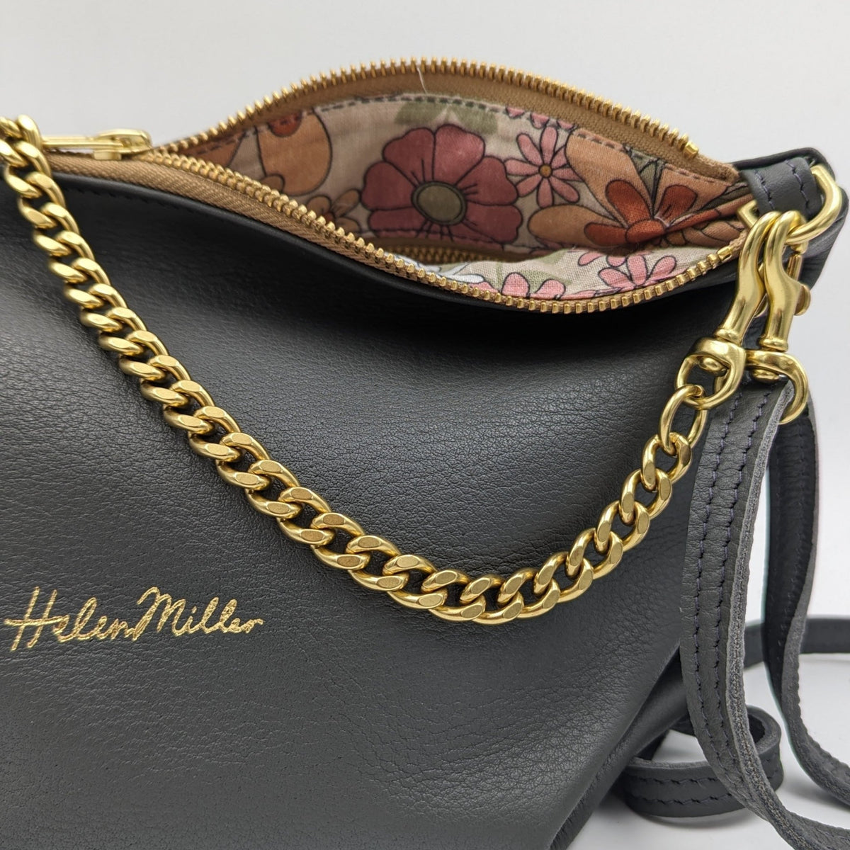 Mini Tuck - Helen Miller