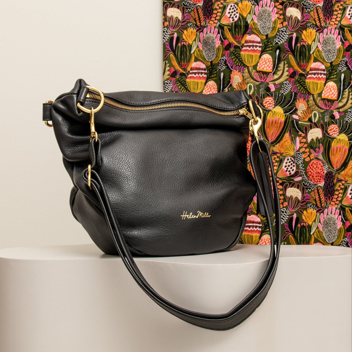 Ready to ship - Mega slouch - Black - Helen Miller
