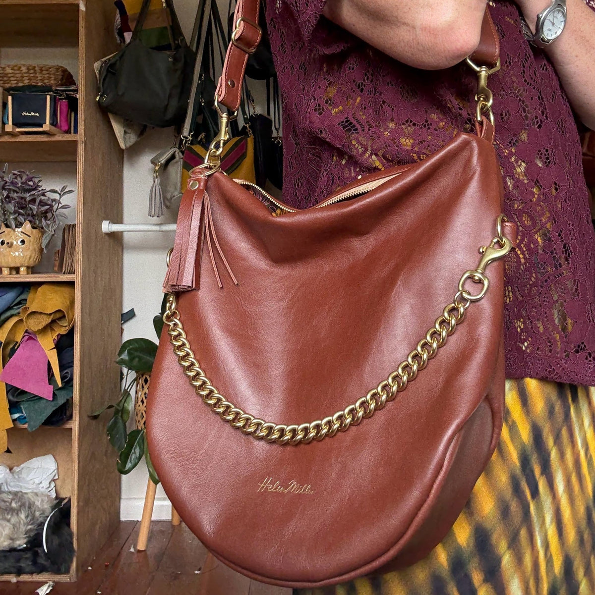 Ready to ship - Mega slouch - Chestnut - Helen Miller