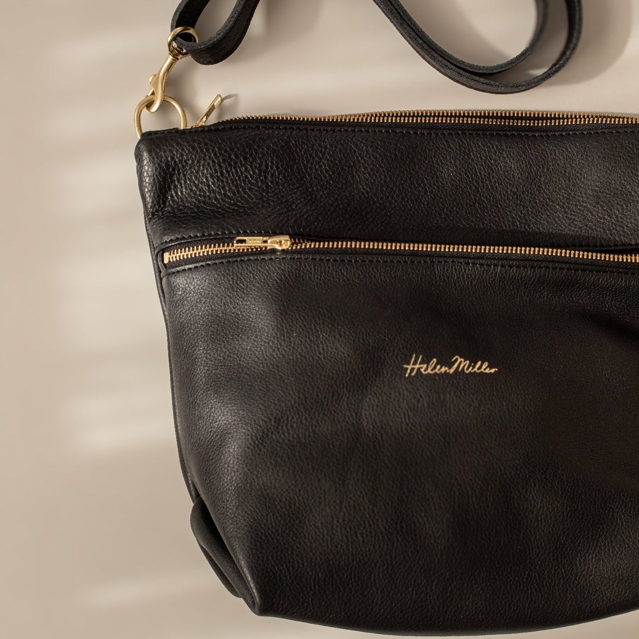 Ready to ship - Mega Tuck - Black - Helen Miller