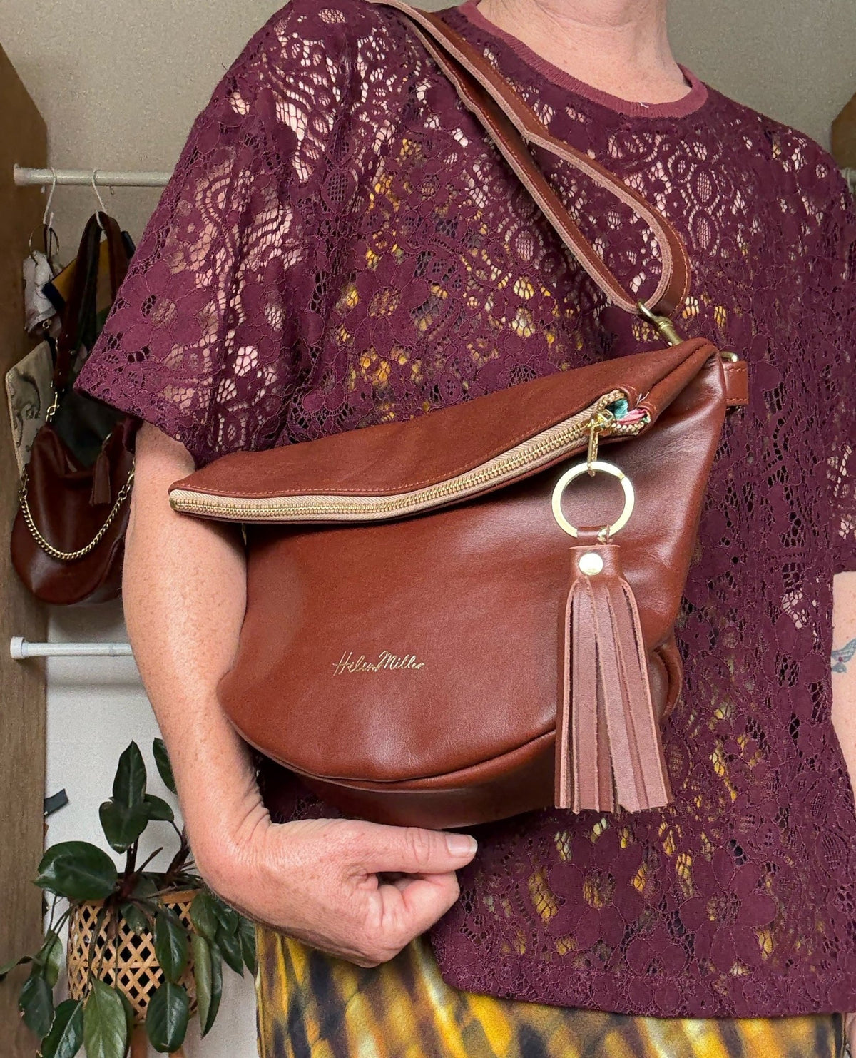 Ready to ship - Mini Slouch - Chestnut - Helen Miller