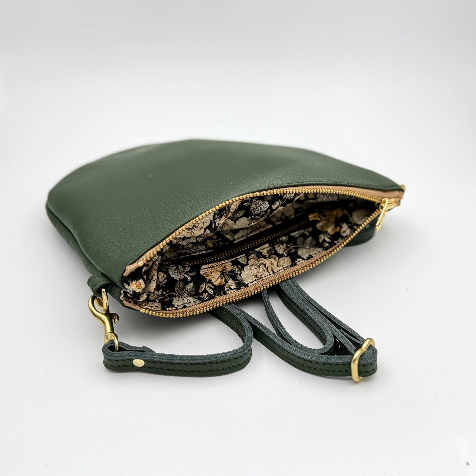 Ready to ship - Party pouch - Meadow - Helen Miller