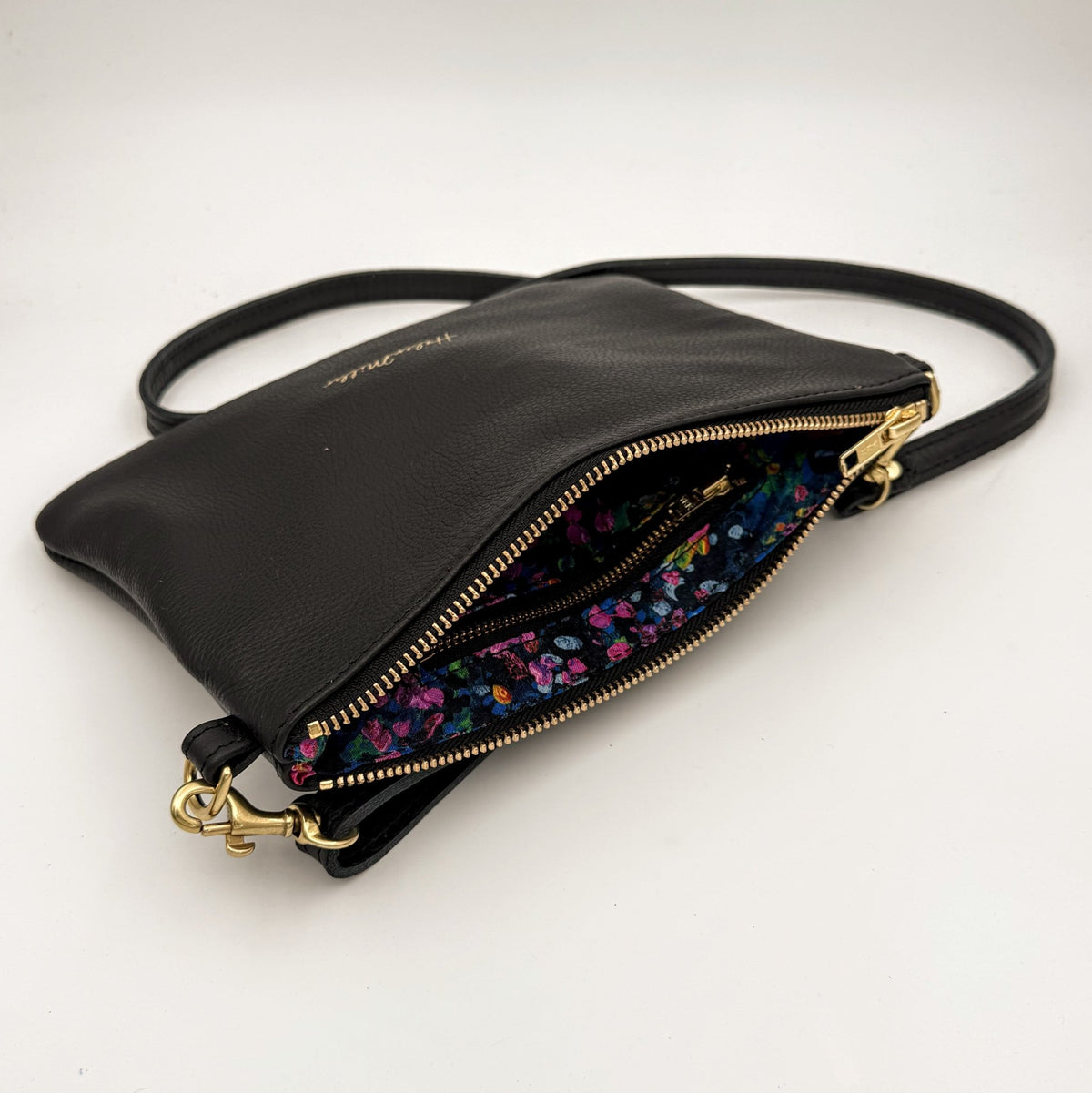 Ready to ship - Zippette - Black - Helen Miller